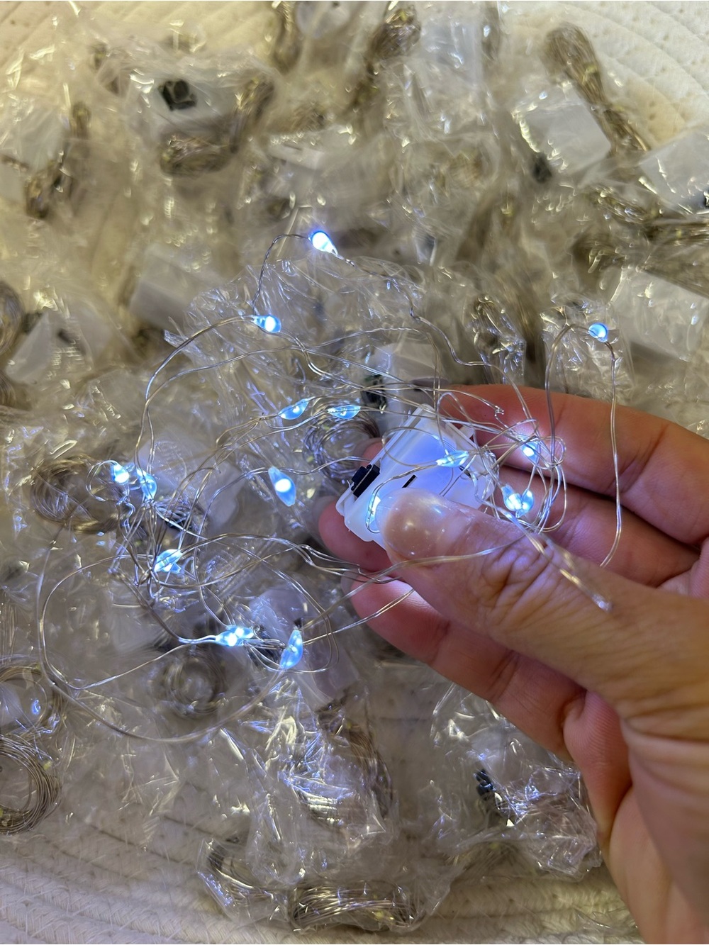 100 pc Battery-Operated cold white LED String Lights - Compact Fairy Lights
